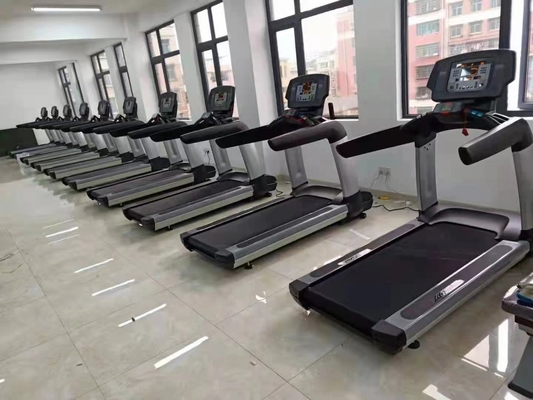 45-47 cm breedte elektrische aandrijving staal loopband machine voor commerciële fitnessapparatuur