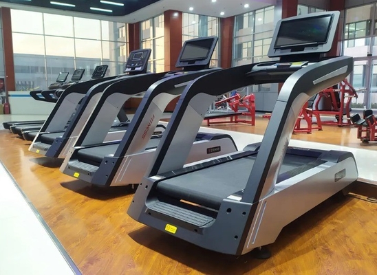 Gepersonaliseerd logo beschikbaard Steel Treadmill voor cardio training in commerciële sportschool