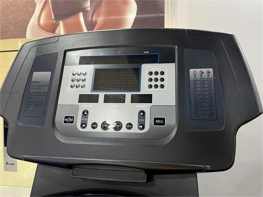 Ervaar de gemakkelijkheid van een loopband met middelgrote belasting voor hardlopen en cardio-training