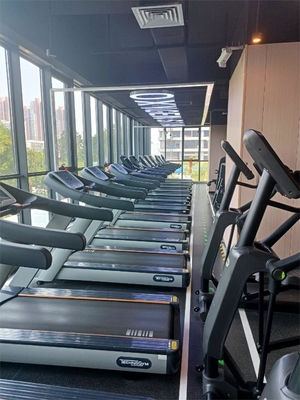 Maximaal gebruikersgewicht 200 kg Metalen elektrische loopband voor cardio-training thuis of in de sportschool