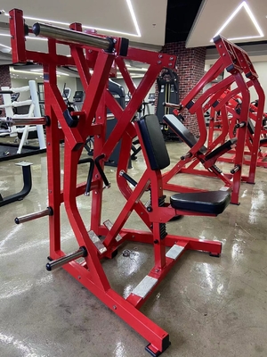 Plaatbeladen machines voor deltoïden en voor laterale oefening van de rug