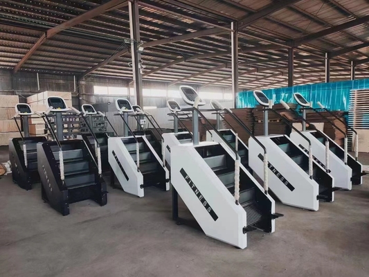 Universele sportschoolapparatuur Onze commerciële krachtige stapmachine voor cardio-training