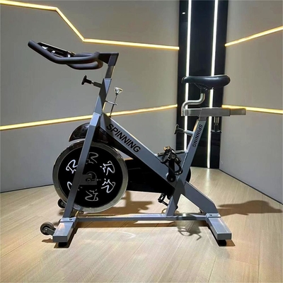 1250*520*1350mm Commerciële Cardio Training Spinning Bikes met verstelbare hoogte