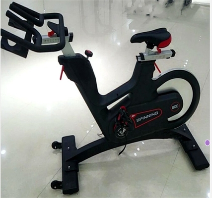 Flywheel Gewicht 13/15KG Indoor Spinning Bike voor commerciële fitness en cardio training