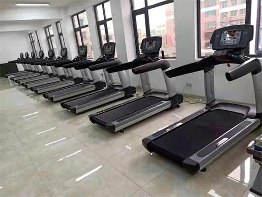 Commerciële cardio training loopband Heavy Duty 3.0 HP elektrische motor met LED-scherm