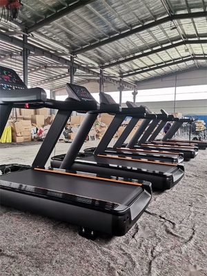 Verstelbare snelheid elektrische hardloopmachine loopbanden voor cardio training in commerciële sportschool