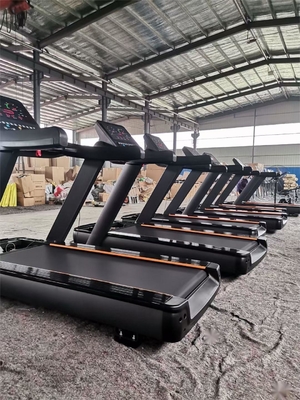 Verstelbare snelheid elektrische hardloopmachine loopbanden voor cardio training in commerciële sportschool