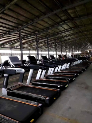 Verstelbare snelheid elektrische hardloopmachine loopbanden voor cardio training in commerciële sportschool
