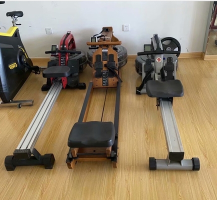 Cardio Workout vouwwater roeimachine met vouwfunctie in fitnessapparatuur