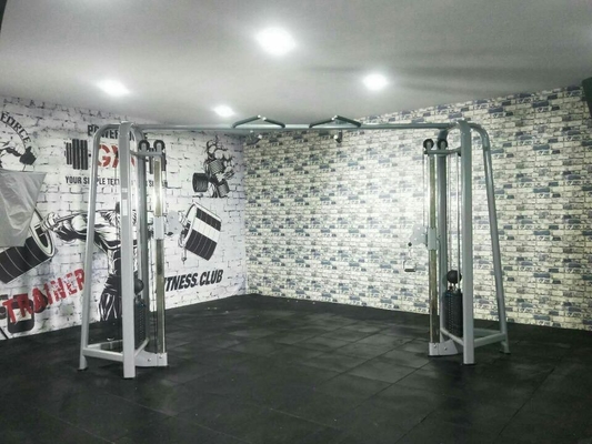 Commerciële sportschoolapparatuur Multi-station verstelbare kabelcrossovermachine met middelgrote laadmachine
