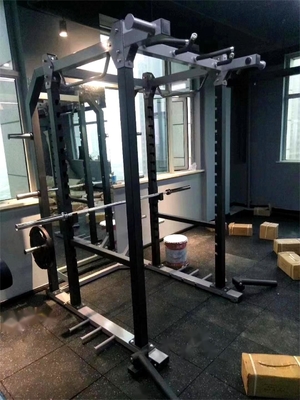 Home/Commerciële multifunctionele sportschool voor squat rack en full body krachttraining