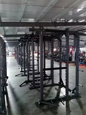 Home/Commerciële multifunctionele sportschool voor squat rack en full body krachttraining