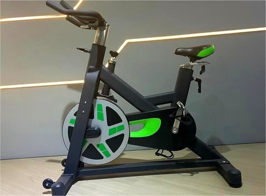 Floor Area 0.8 Indoor Spin Cycling Bike voor aerobische oefening thuis en commercieel