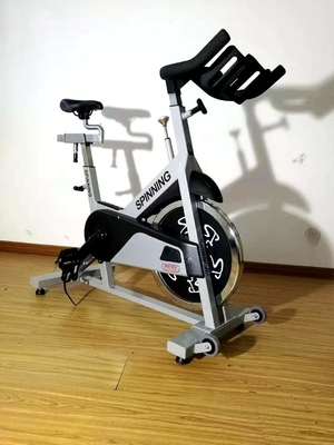 Staal Twee laag elektrostatisch poedercoating oppervlak Indoor Bike voor cardio-oefening