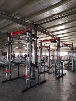 Gepersonaliseerde logo functioneel trainer en Smith Machine Squat Rack voor commerciële fitness