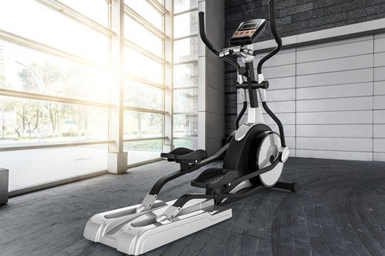 Geavanceerde fitnessapparatuur Ellipsmachine voor gymtraining 2100*640*1800