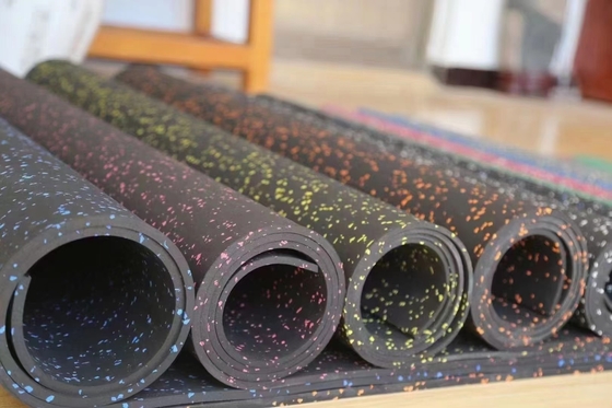 Gym accessoires Rubber vloer mat roll rubber mat voor aangepaste gym vloer