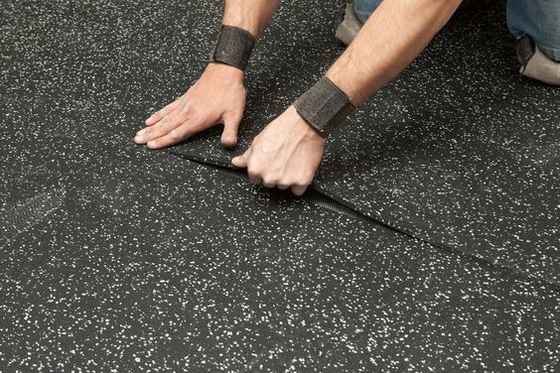 Anti-slip rubberen tegels voor thuis fitness vloer 500*500/1000*1000 in zwart