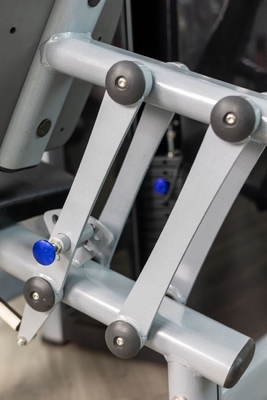 Staal Q235 Leg Curl Machine voor Krachttraining Pin Load Selectie en Bodybuilding